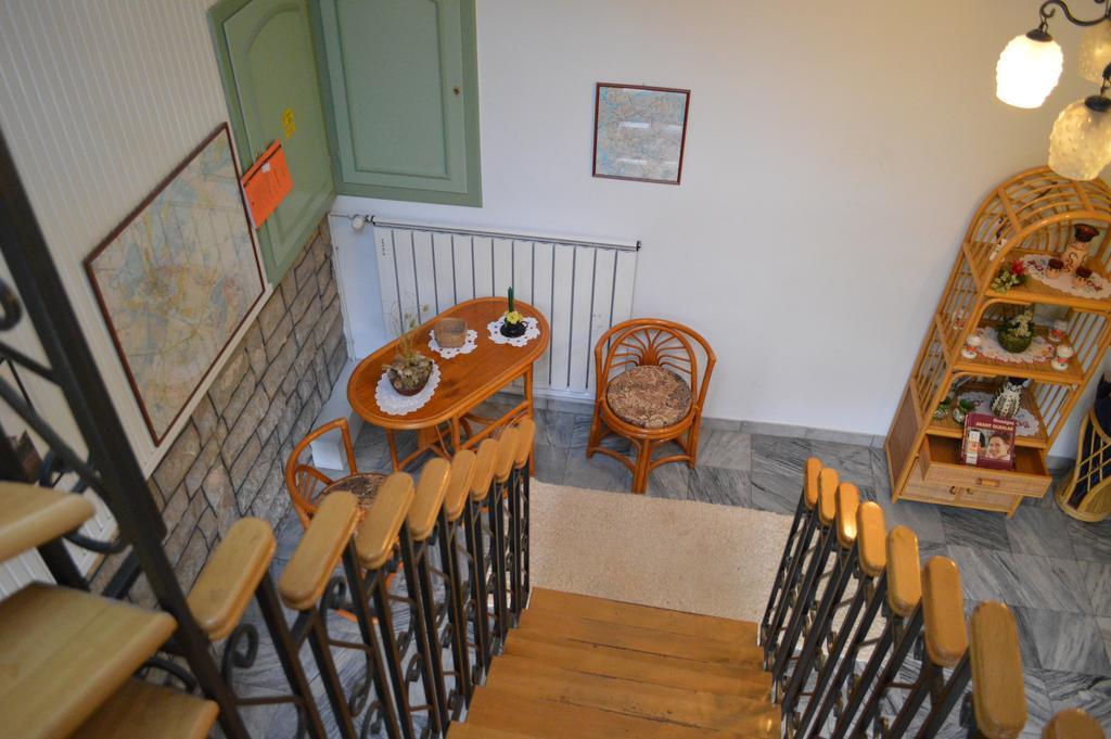 Bed and Breakfast Muskátli Panzió Győr Esterno foto
