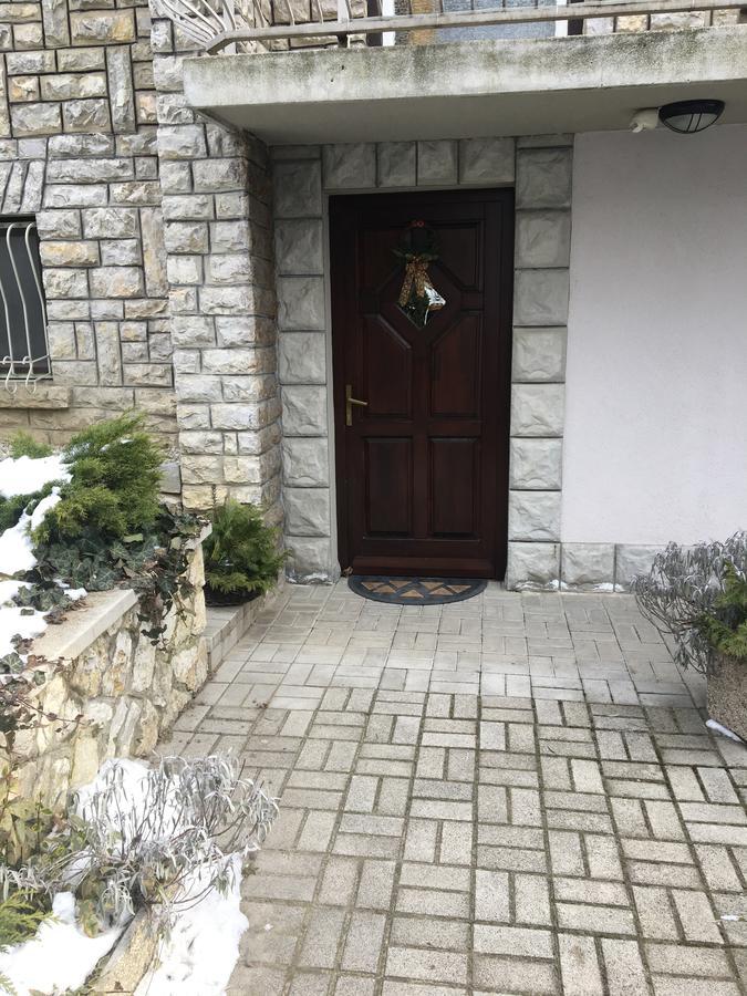Bed and Breakfast Muskátli Panzió Győr Esterno foto